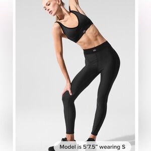 Alo airlift bra and leggings set